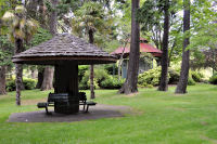 Photo-Beacon-Hill-Park-33-Benches-under-Cover-2012-06-19
