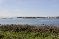Photo-Cattle-Point-49-View-of-Oak-Bay-and-the-Olympic-Mountains-2012-05-06