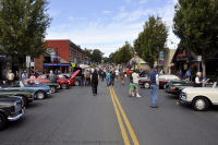 Photo-Collector-Car-Festival-1-2011-08-14-Crowd-at-the-Beginning