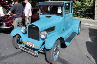 Photo-Collector-Car-Festival-12-1926-Ford-Model-T-Owner-Richard-Habolt-2011-08-14