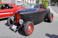 Photo-Collector-Car-Festival-28-1932-Ford-Owner-Lindsay-Mandryk-2011-08-14