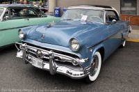 Photo-Collector-Car-Festival-47-1954-Ford-Skyliner-Owner-Dave-Paul-2011-08-14