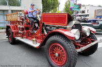 Photo-Collector-Car-Festival-9-b-1925-LaFrance-Fire-Truck-2011-08-14