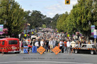 Photo-Collector-Car-Festival-90-2011-08-14-THE-Crowd-when-I-Left