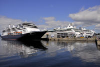 Photo-Cruise-Ships-119-Ansterdam-Coming-in-Victoria-2012-08-09