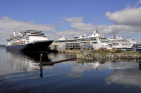 Photo-Cruise-Ships-120-Ansterdam-Coming-in-Victoria-2012-08-09
