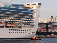 Photo-Cruise-Ships-17-Golden-Princess-2008-09-19