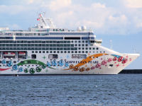 Photo-Cruise-Ships-40-Norwegian-Pearl-2008-08-02