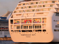 Photo-Cruise-Ships-49-Norwegian-Sun-2008-09-19