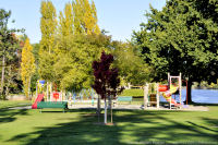 Photo-Esquimalt-Gorge-Park-67-2011-10-18-Kids-playground