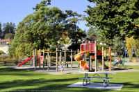 Photo-Esquimalt-Gorge-Park-69-2011-10-18-Kids-playground