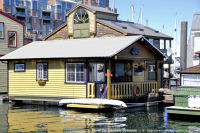 Fishermans-Wharf-54-Victoria-B.C-2011-07-06-Float Home