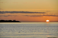 Photo-Victoria-190-2011-11-01-Surise-at-Clover-Point-Trial-Island-Lighthouse-Victoria,B.C