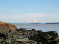 Photo-Willow-Beach-6-Victoria-B.C-2007-04-06-Mt.Baker-from-South-end-of-Willow-Beach