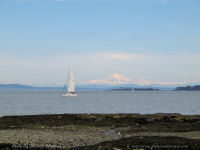 Photo-Willow-Beach-7-Victoria-B.C-2007-04-06-Mt.Baker-from-South-end-of-Willow-Beach