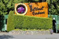 photo-Butchart-Gardens-1-2010-05-17-WELCOME-SIGN-VICTORIA-B.C