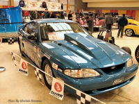 Souped-up-car-55-show-Ottawa-2004-FORD-MUSTANG-1999