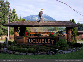 PAGE PHOTO UCLUELET VILLAGE