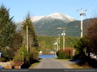 photo-UCLUELET-06-2008-12-15-102-VIEW-at-the-end-of-Bay-Street-from-the-Motel