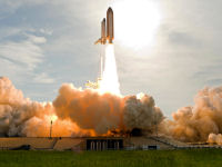 FREE wallpaper-NASA-10-Space-Shuttle-Endeavour-2009-07-15-STS-127-Full-Screen