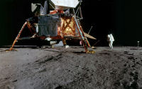 FREE wallpaper-NASA-112-Apollo-12-Al-Bean-taking-Photos-1969-11-19-WS