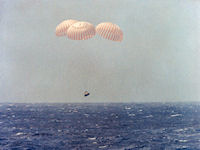 FREE wallpaper-NASA-117-Apollo-12-Splashdown-1969-11-24-Full-Screen