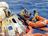 FREE wallpaper-NASA-118-Apollo-12-Crew-Recovery-after-Splashdown-12-1969-11-24-FS