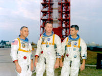 wallpaper-NASA-39-Apollo-204-Crew-that-Died-during-training-by-fire-in-Command-Module-1967-01-17-fs
