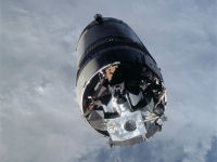 FREE wallpaper-NASA-62-Apollo-9-The-Lunar-Module-awaits-extraction-1969-03-03-FS