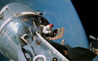 FREE wallpaper-NASA-63-Apollo-9-CMP-Dave-Scott-1969-03-06-Wide-Screen
