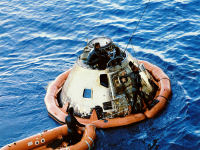 FREE wallpaper-NASA-76-Apollo-10-After-Splashdown-FS