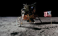FREE wallpaper-NASA-92-Apollo-11-Buzz-Aldrin-Deploying-Sun-Wind-Collector-1969-07-20-WS