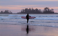 FREE wallpaper-Sunrises-Sunsets-61-Sets-Surfer-at-Chesterman-Beach-Tofino-B.C.-2009-01-14-WS