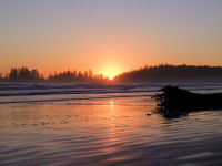 FREE wallpaper-Sunrises-Sunsets-67-Sets-at-Long-Beach-Tofino-B.C.-2009-01-15-FS