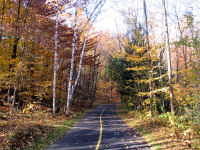 Photo-Gatineau-94-Trail-behind-Asticou-center-Parc-de-la-Gatineau-2004-10-22