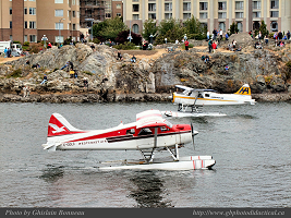 PAGE PHOTO Seaplanes in - Victoria, B.C.