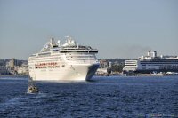 Photo-Trip-to-Port-Angeles-42-2010-07-23-COMING-IN-VICTORIA'S-HARBOUR