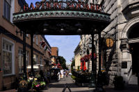 Photo-Victoria-268-Entrance-to-Bastion-Square-Downtown-2012-07-27