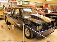 Souped-up-car-79-show-Ottawa-2004-GMC-TRUCK