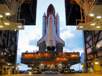 wallpaper-NASA-01-Space-Shuttle-Discovery-fs